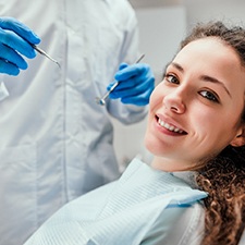 a patient undergoing the cost of emergency dentistry in Billerica